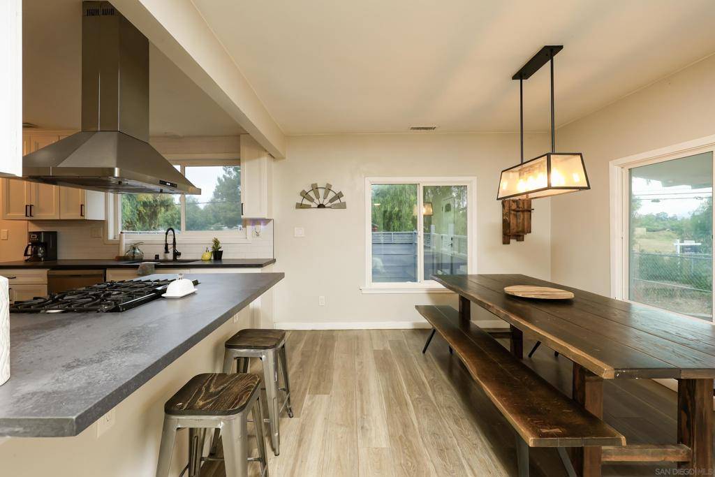 Ramona, CA 92065,1811 Montecito Road