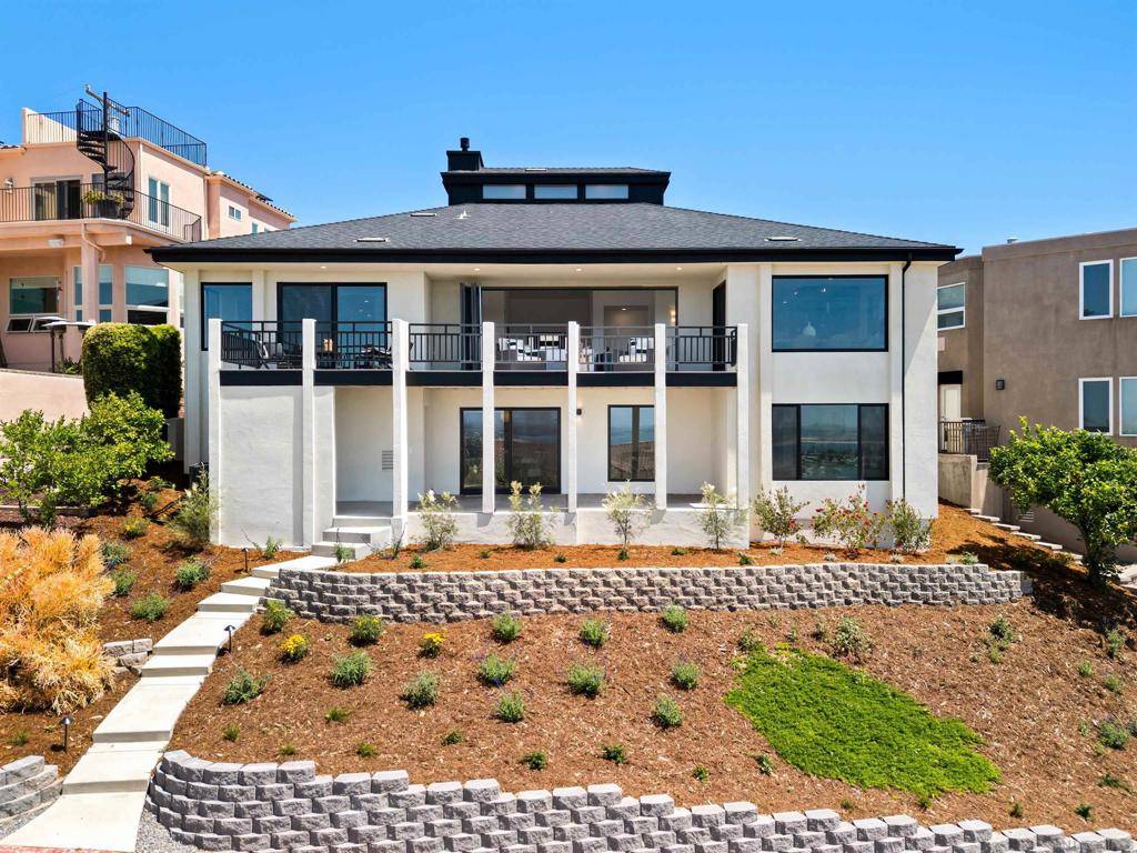 San Diego, CA 92109,2481 La Marque St