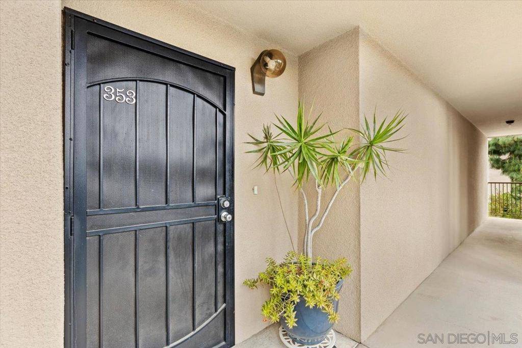 La Mesa, CA 91942,5706 Baltimore Dr #353