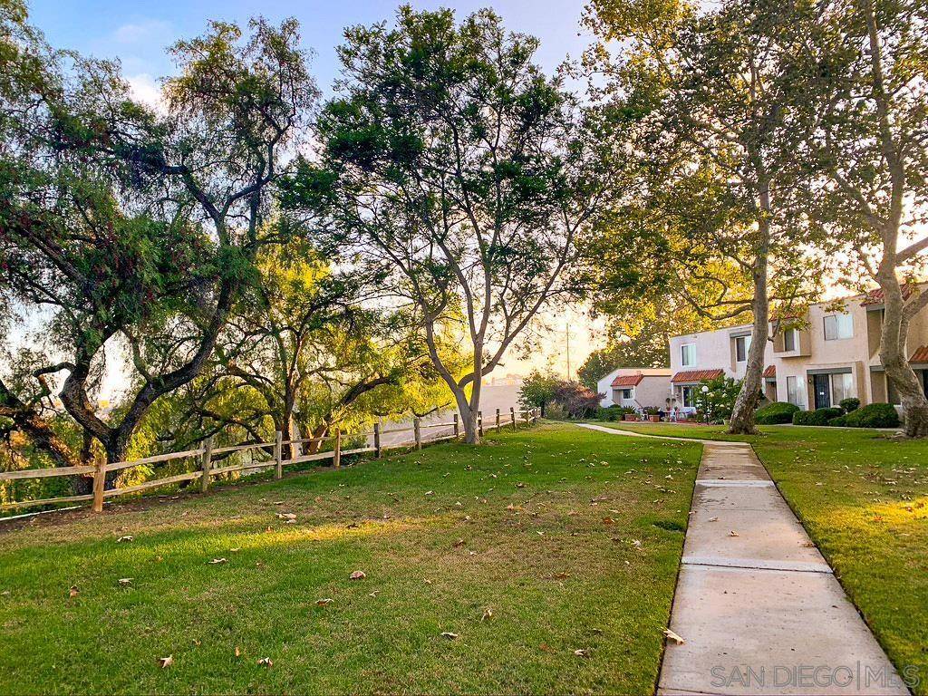 San Diego, CA 92111,2445 Tunica Cir