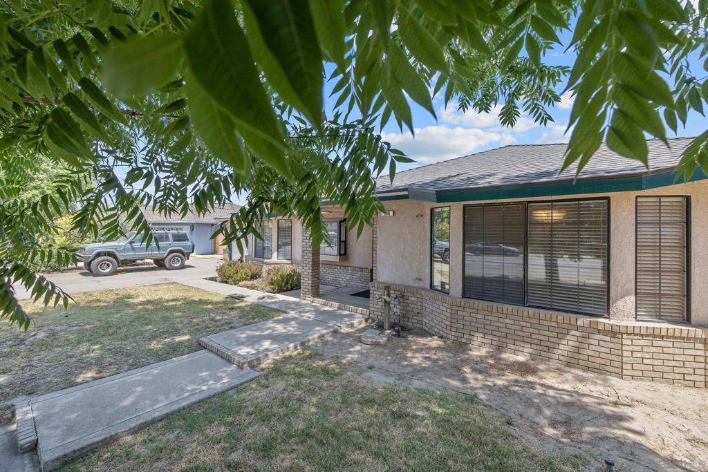 Hanford, CA 93230,300 W Adrian Way