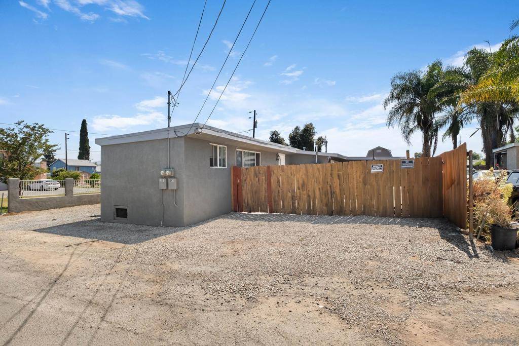 El Cajon, CA 92019,743 745 Ballard St
