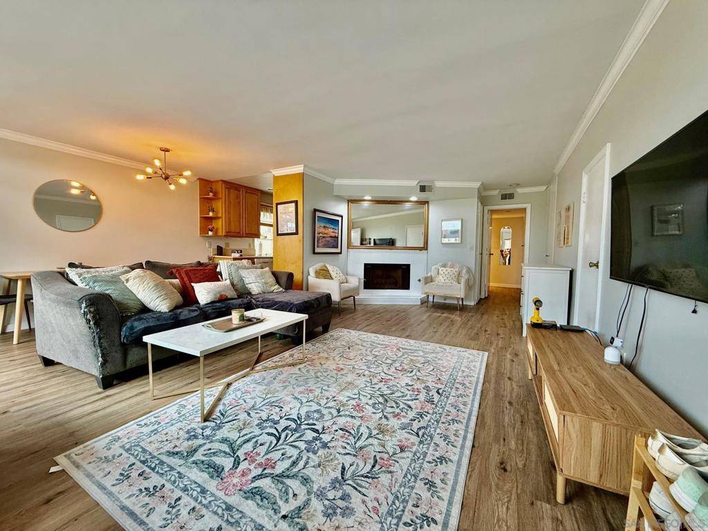 San Diego, CA 92110,3131 Groton Way #1
