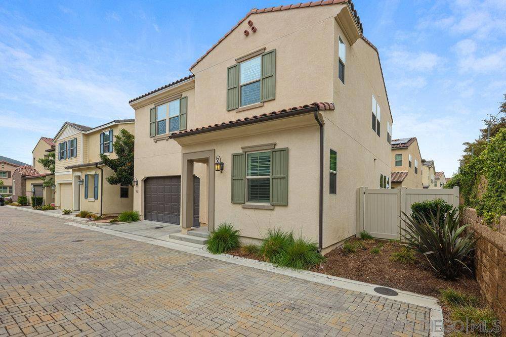 San Marcos, CA 92078,712 Gemstone Dr