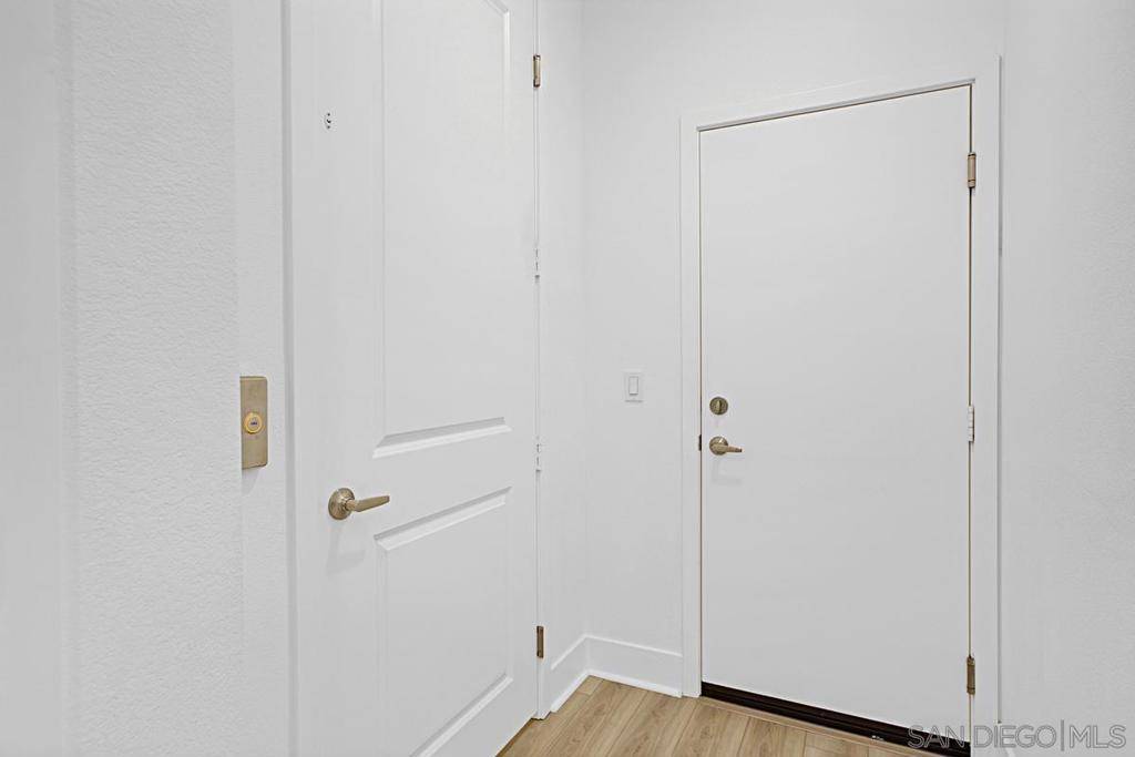 Poway, CA 92064,13062 Olympus Cir. #3