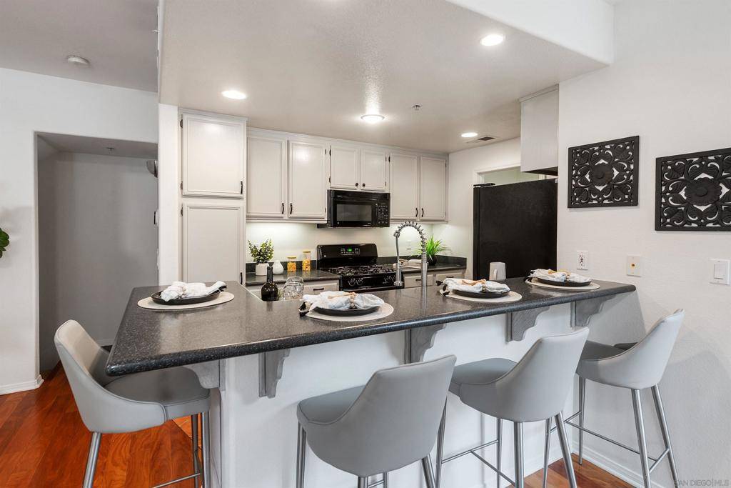 San Diego, CA 92128,13021 Evening Creek Dr S #21