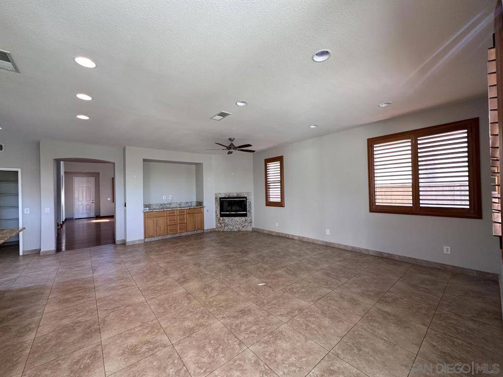 Chula Vista, CA 91913,972 Merced River Rd