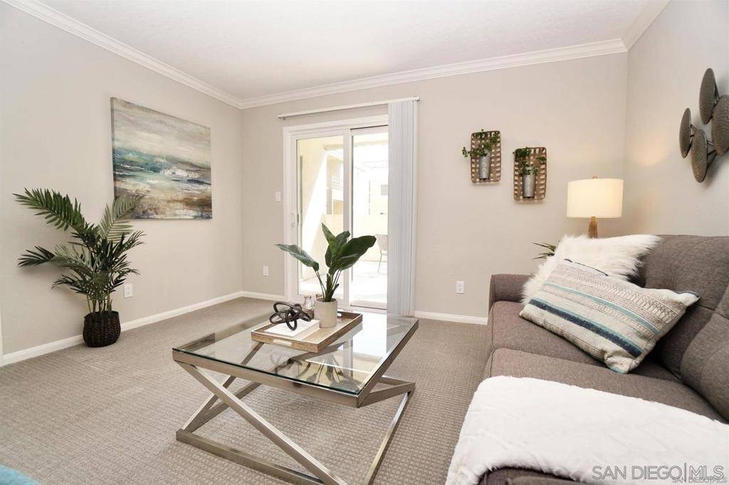 San Diego, CA 92122,7405 Charmant Dr #1907