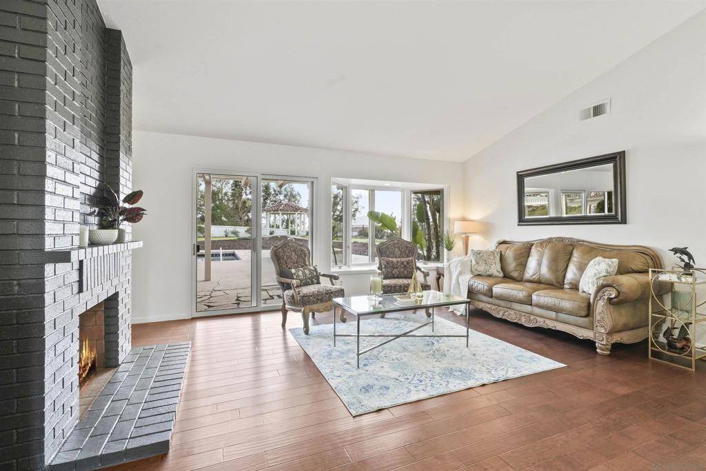 Escondido, CA 92029,1549 Ventana Drive