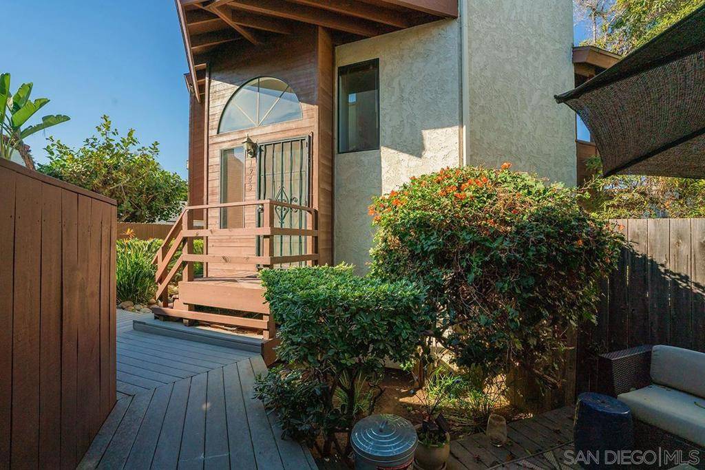 San Diego, CA 92109,1943 Diamond St