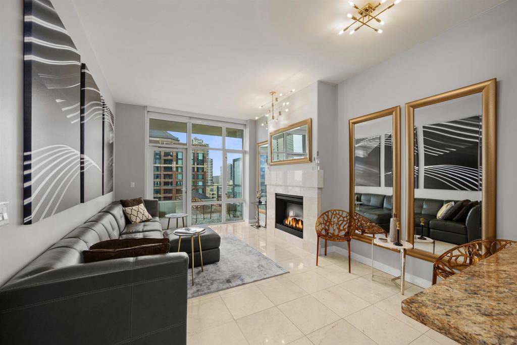 San Diego, CA 92101,550 Front Street #707