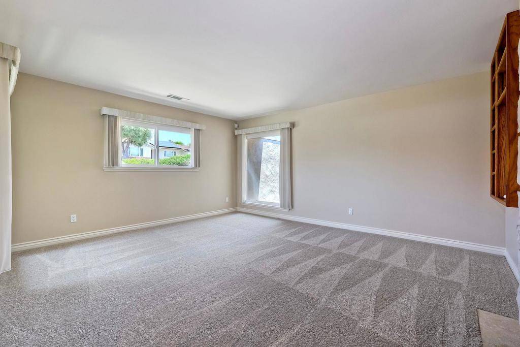 San Diego, CA 92128,17154 Bernardo Oaks Drive