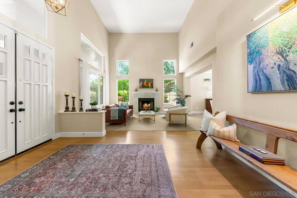 San Diego, CA 92130,5125 Seagrove Ct