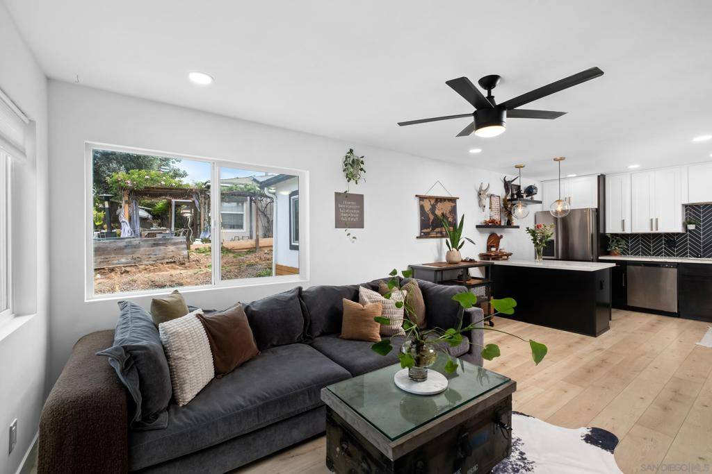 San Diego, CA 92114,5463 San Onofre Ter