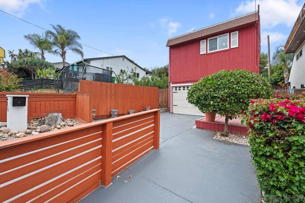 San Diego, CA 92102,3370 A St