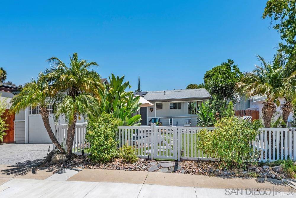 San Diego, CA 92115,5327 Saxon St