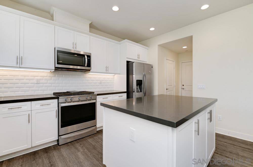 Oceanside, CA 92056,4314 Star Path Way #1
