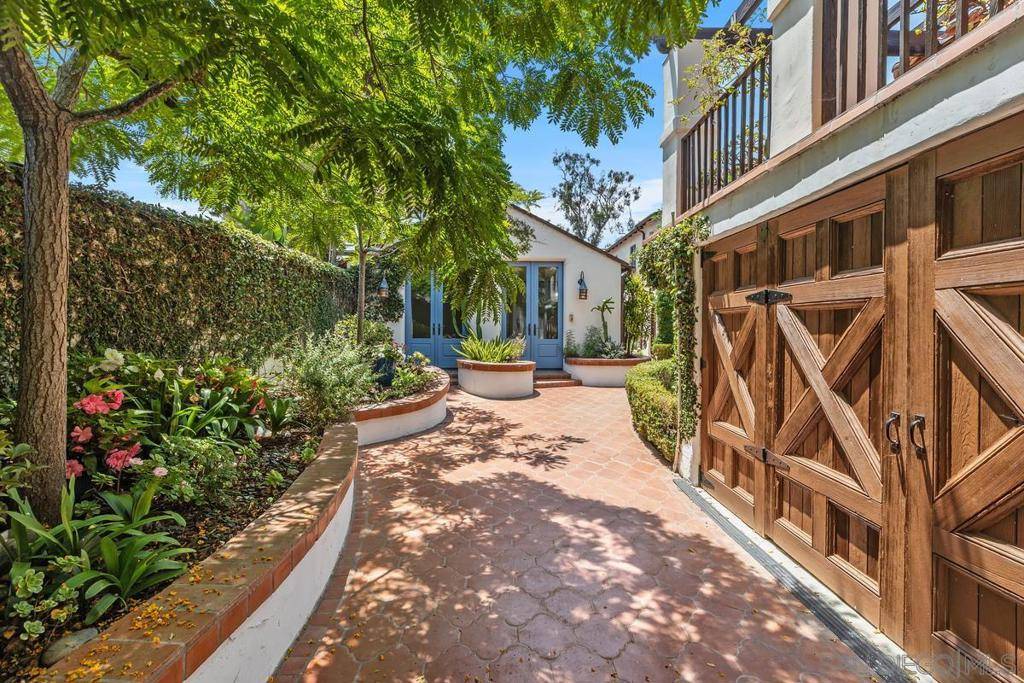 La Jolla, CA 92037,7728 Ludington Pl