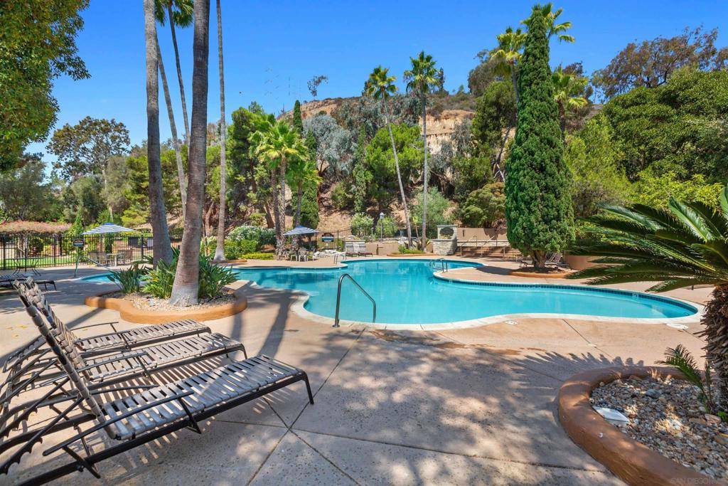San Diego, CA 92108,6416 Friars Rd #221