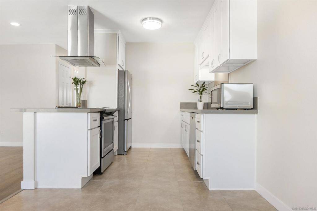 San Diego, CA 92126,9504 Carroll Canyon Rd #202