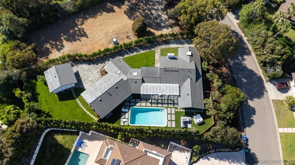 La Jolla, CA 92037,2975 Woodford Drive
