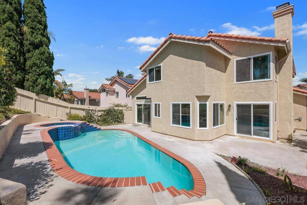 Vista, CA 92081,1823 Paseo del Lago
