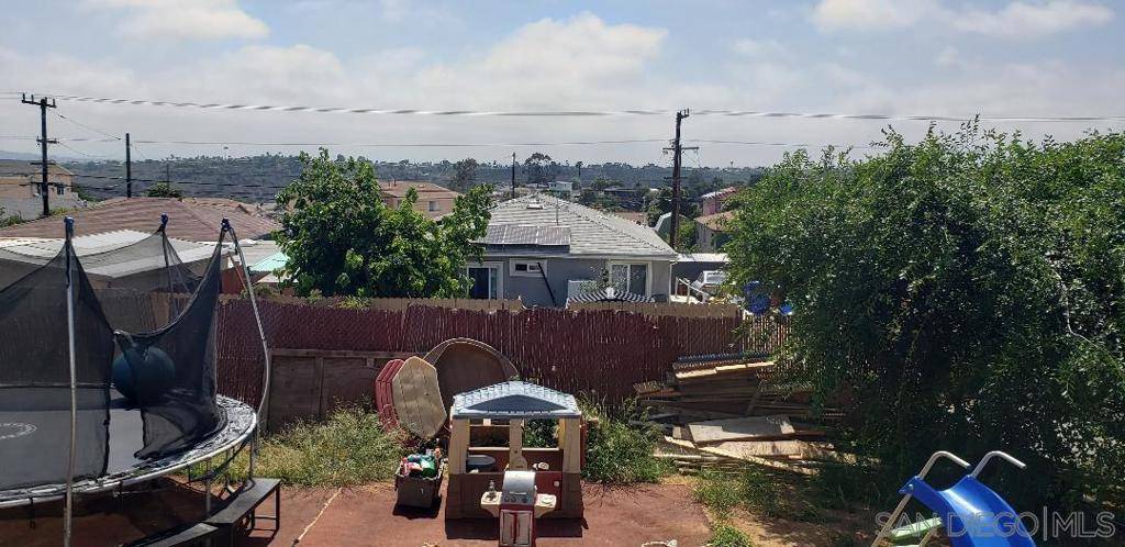 San Diego, CA 92111,2376 W Jewett Street