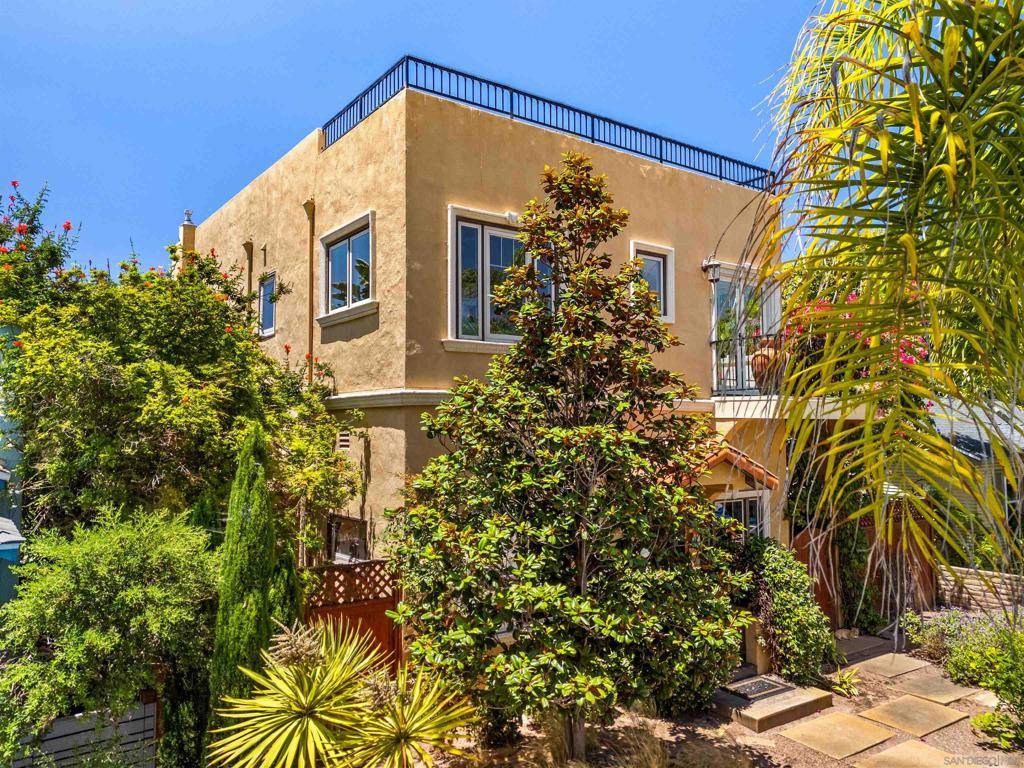 San Diego, CA 92107,4629 Greene St