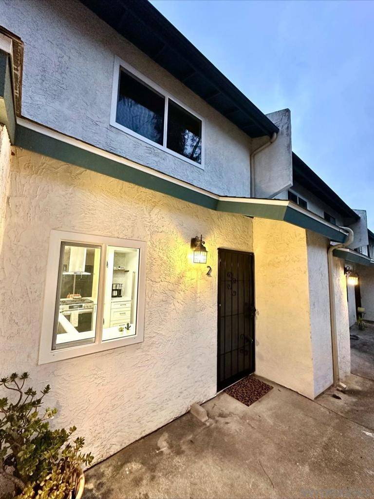 San Diego, CA 92105,4950 Lantana Dr #2