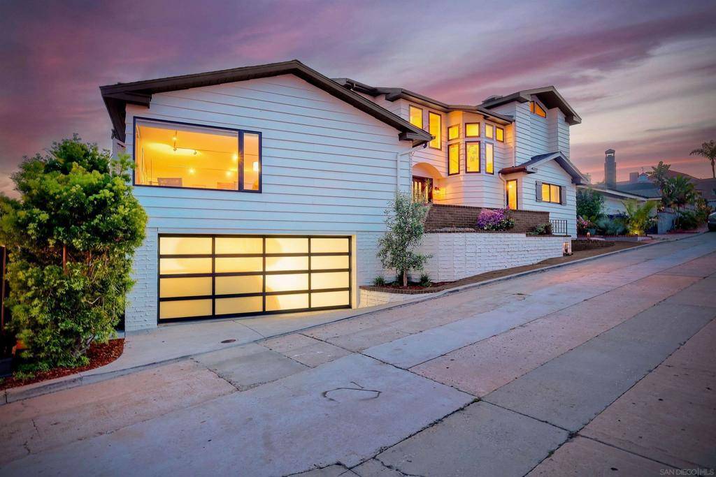 San Diego, CA 92106,3115 Edith Ln