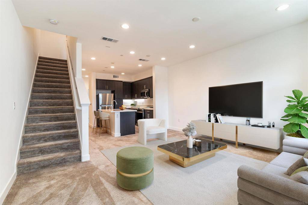 La Mesa, CA 91942,7651 University Ave #104