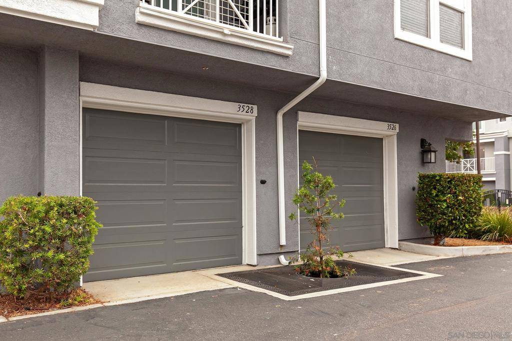 San Diego, CA 92110,3528 Shoreline Bluff Ln