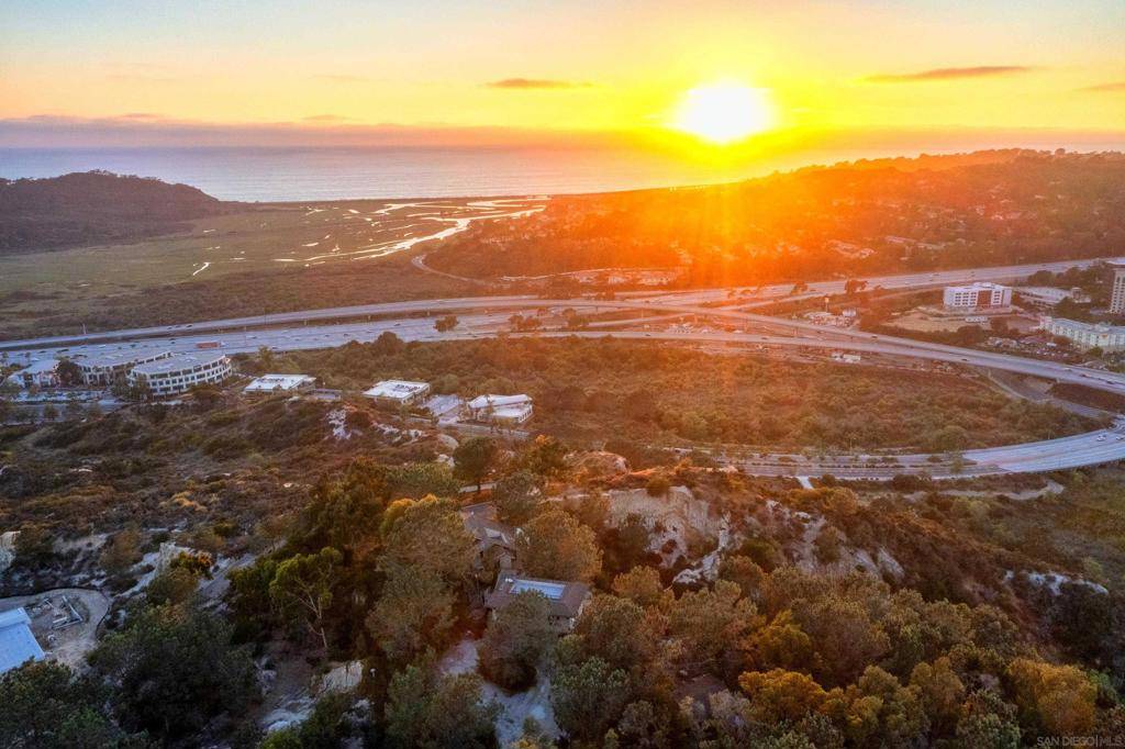 San Diego, CA 92130,3811 Via Del Mar