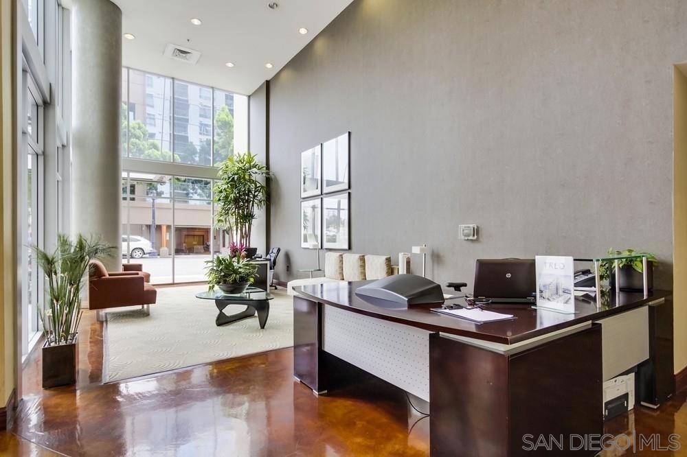 San Diego, CA 92101,1240 India St #519