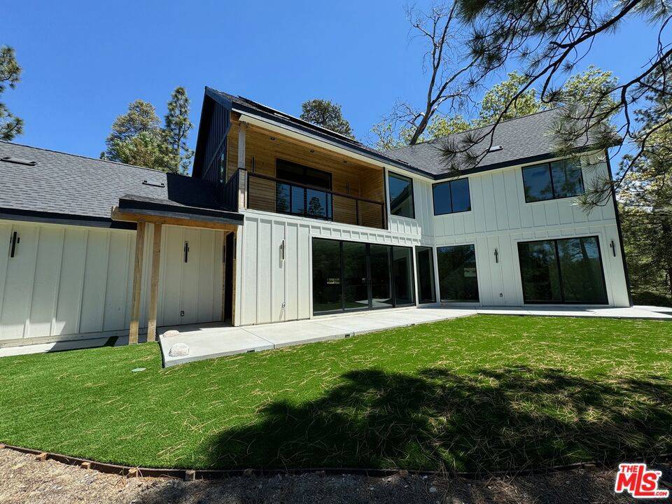 Lake Arrowhead, CA 92352,1021 Teakwood DR