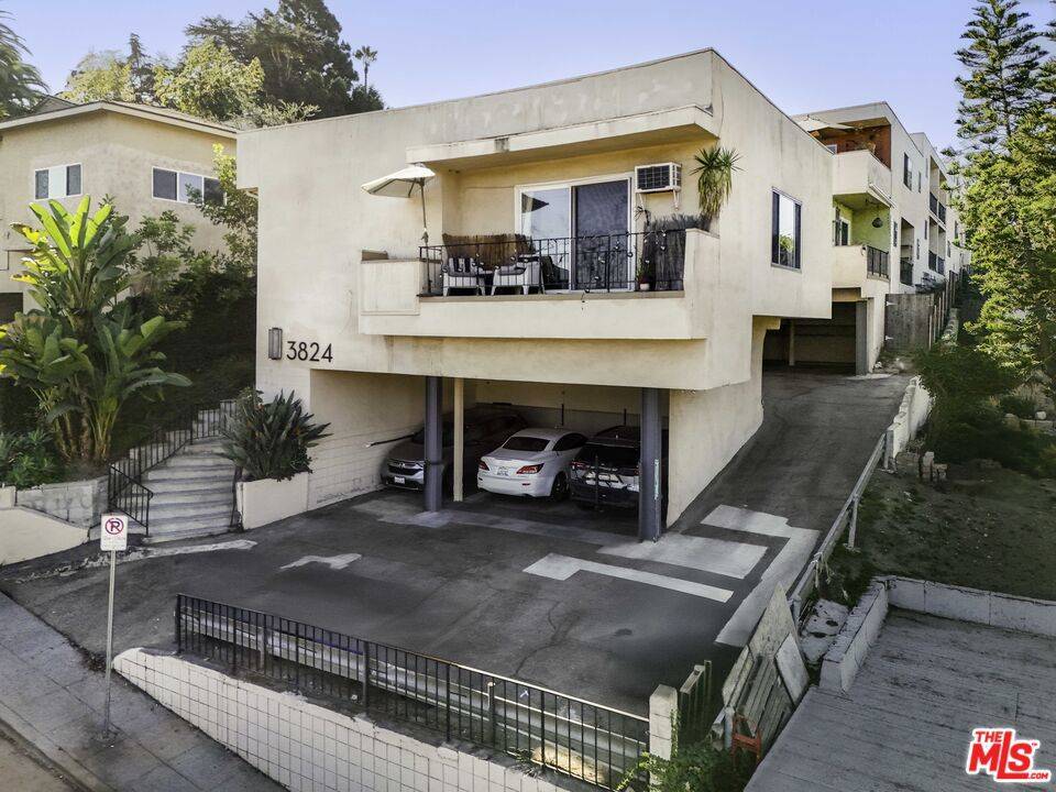 Los Angeles, CA 90027,3824 Evans ST