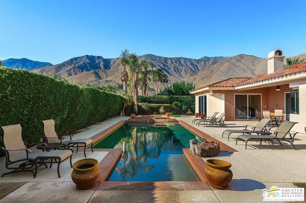 Palm Springs, CA 92264,575 E Bogert TRL