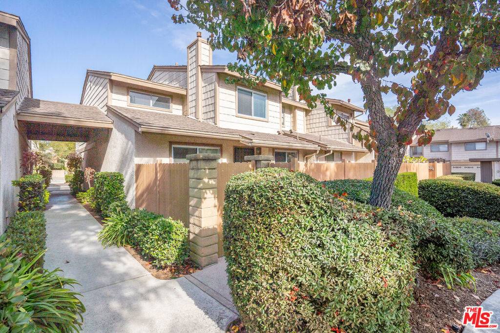 Fullerton, CA 92833,1605 Avenida Selva #217