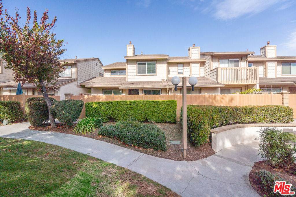 Fullerton, CA 92833,1605 Avenida Selva #217