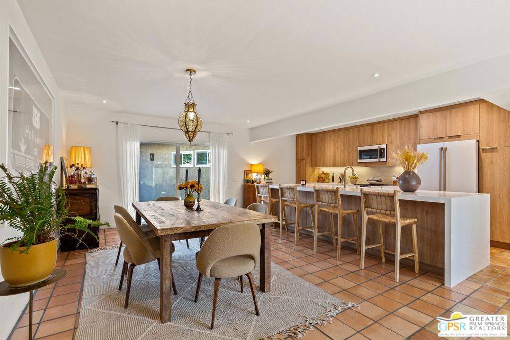 Palm Springs, CA 92262,2015 E Tachevah DR