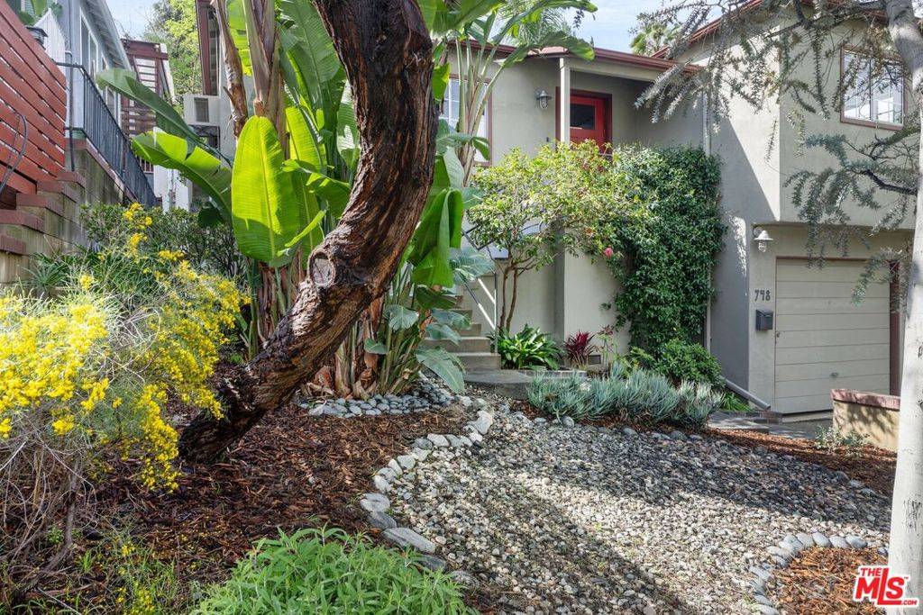 Los Angeles, CA 90042,748 S Avenue 60