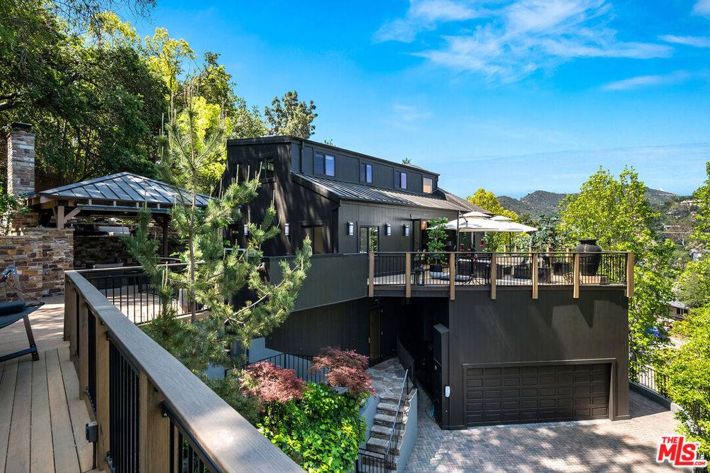 Glendale, CA 91206,3000 Cornwall DR