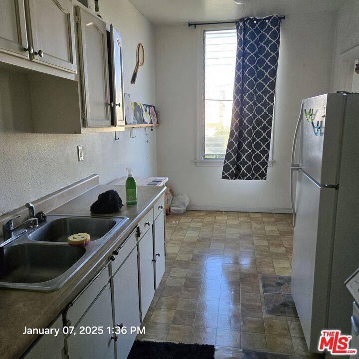Los Angeles, CA 90026,232 N Belmont AVE