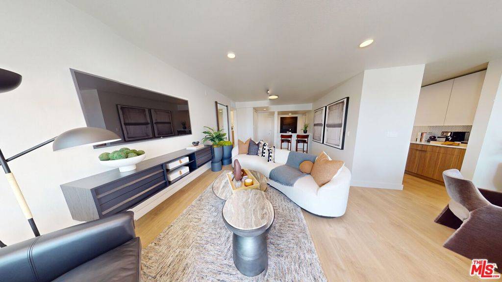 Marina Del Rey, CA 90292,13900 Panay WAY #SR-325