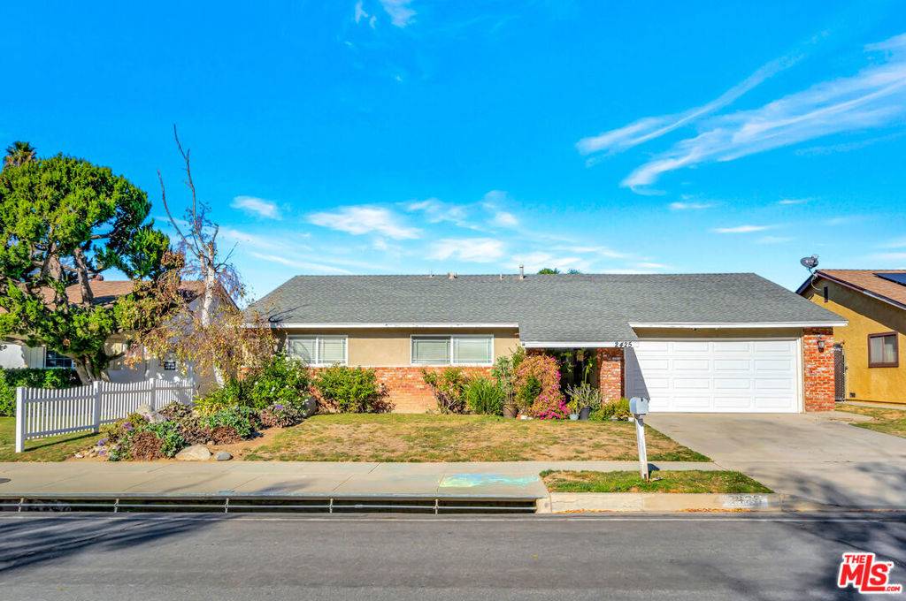 Simi Valley, CA 93065,2425 Dusan ST