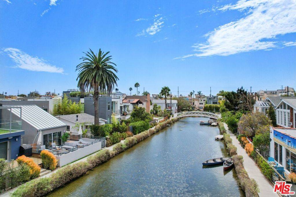 Venice, CA 90291,226 Carroll Canal