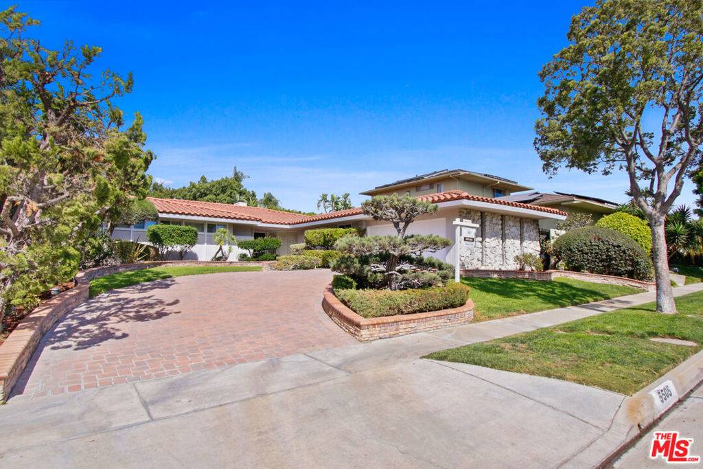 Los Angeles, CA 90056,5505 W 62nd ST
