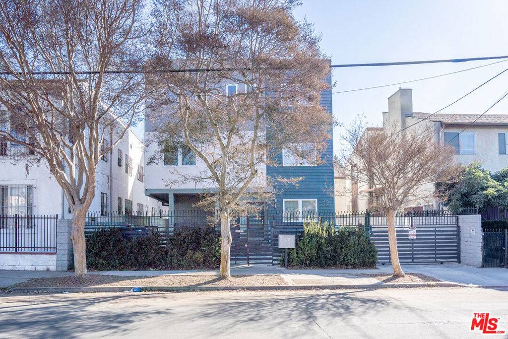 Los Angeles, CA 90026,146 Rosemont AVE