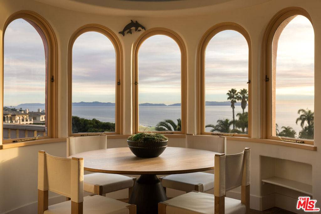 Rancho Palos Verdes, CA 90275,93 Laurel DR