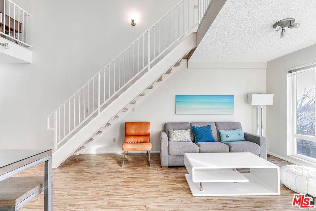 Los Angeles, CA 90034,3600 Bagley AVE #311